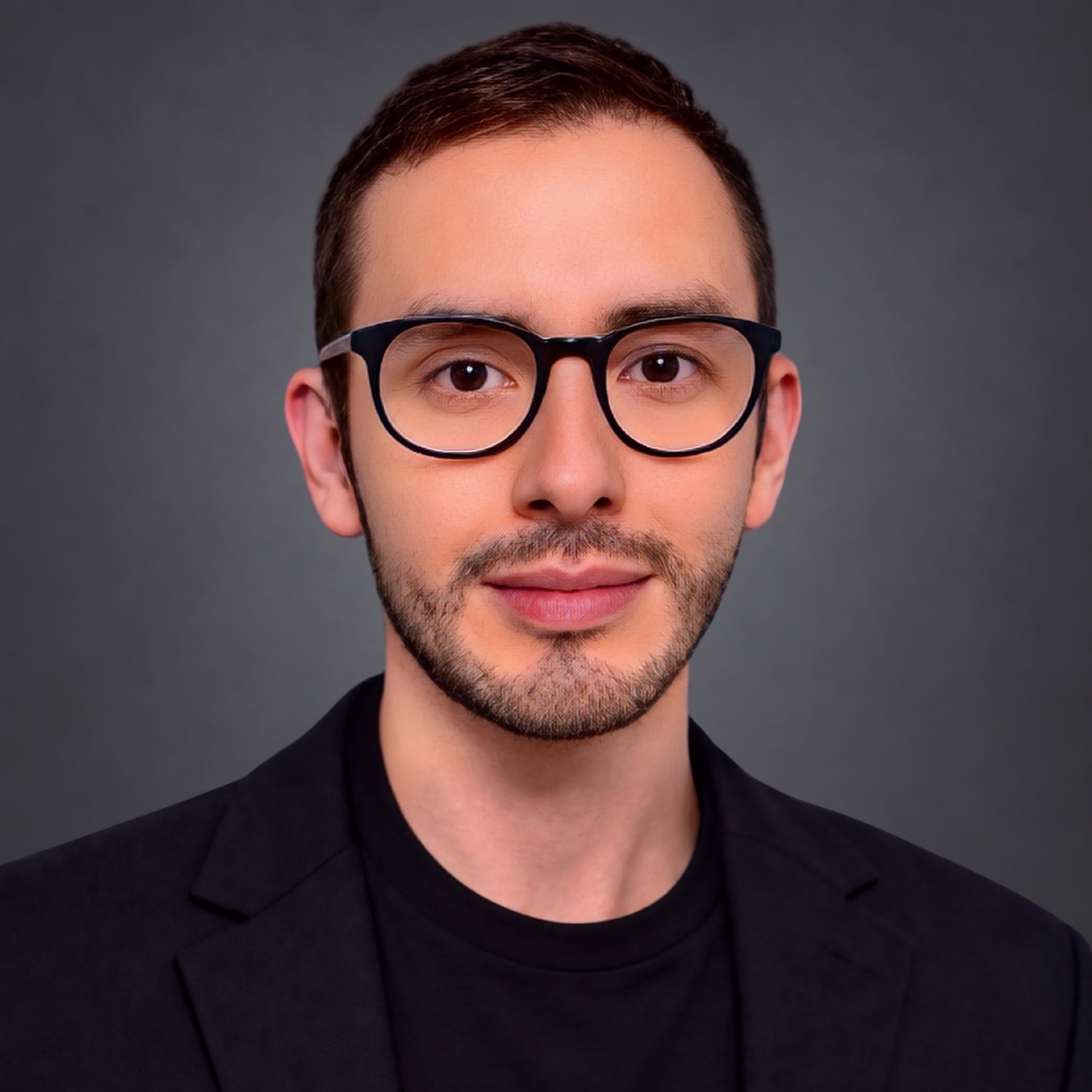Óscar Yáñez, estratega de comunicación, marca y marketing.